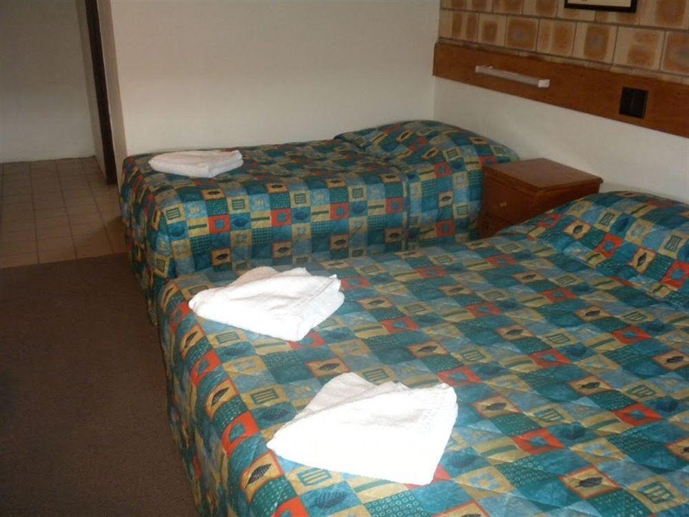Chalet Motor Inn Μπούνταμπεργκ Εξωτερικό φωτογραφία