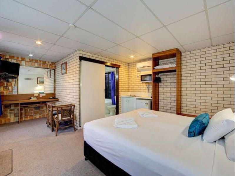 Chalet Motor Inn Μπούνταμπεργκ Εξωτερικό φωτογραφία