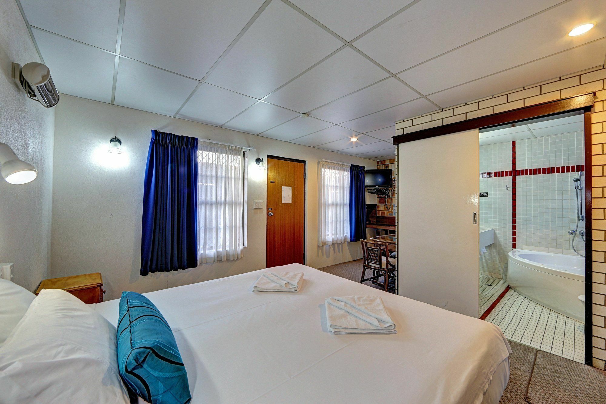 Chalet Motor Inn Μπούνταμπεργκ Εξωτερικό φωτογραφία